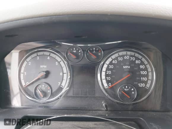 2010 Dodge 1500 ST z VIN 3D7JV1EP4AG108092, wystawiony jako IAAI lot #41705828 z przebiegiem 16 007 mil mil oraz . Historia ofert i sprzedaży dostępna na DreamBid. Obrazek 7.