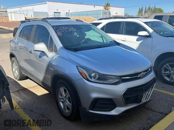 2018 Chevrolet Trax LT z VIN KL7CJLSB6JB690849, wystawiony jako Copart lot #90139945 z przebiegiem 177 325 mil mil oraz Czysty tytuł • Clean title. Historia ofert i sprzedaży dostępna na DreamBid. Obrazek 1.