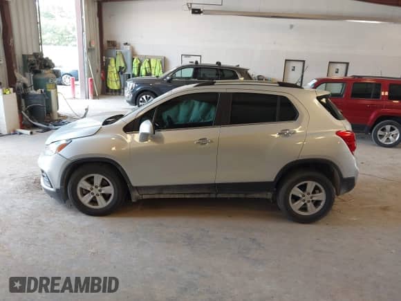 2019 Chevrolet Trax LT с VIN KL7CJLSB3KB831796, выставлен на аукционе IAAI как лот 43118898 с пробегом 120 151 миль миль и . История ставок и продаж доступна на DreamBid. Изображение 14.