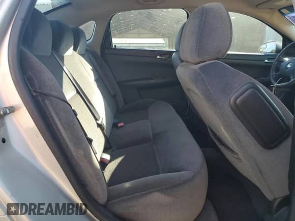 2009 Chevrolet Impala LT с VIN 2G1WT57KX91141805, выставлен на аукционе Copart как лот 82367455 с пробегом 250 136 миль миль и Списание • Salvage title. История ставок и продаж доступна на DreamBid. Изображение 10.