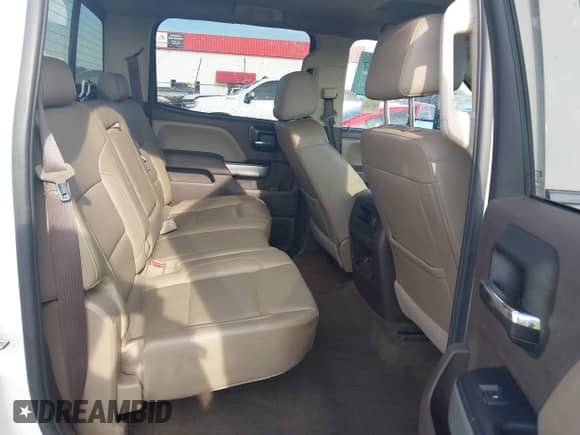 2017 Chevrolet Silverado 2500HD LTZ z VIN 1GC1KWEY8HF162791, wystawiony jako IAAI lot #42572257 z przebiegiem 198 991 mil mil oraz . Historia ofert i sprzedaży dostępna na DreamBid. Obrazek 8.