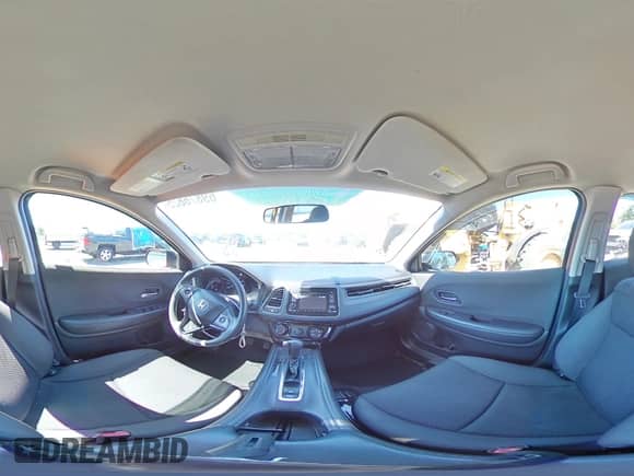 2019 Honda HR-V LX z VIN 3CZRU6H33KG707860, wystawiony jako Copart lot #69876625 z przebiegiem 98 132 mil mil oraz Szkoda całkowita • Salvage title. Historia ofert i sprzedaży dostępna na DreamBid. Obrazek 14.