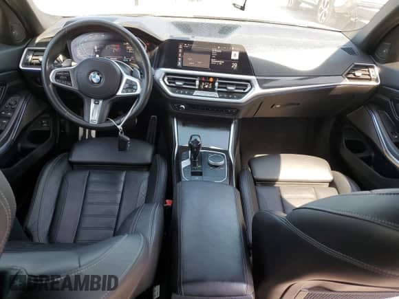 2021 BMW 3 Series 330i xDrive z VIN WBA5R7C04MFL21538, wystawiony jako Copart lot #54741105 z przebiegiem 60 521 mil mil oraz Szkoda całkowita • Salvage title. Historia ofert i sprzedaży dostępna na DreamBid. Obrazek 8.