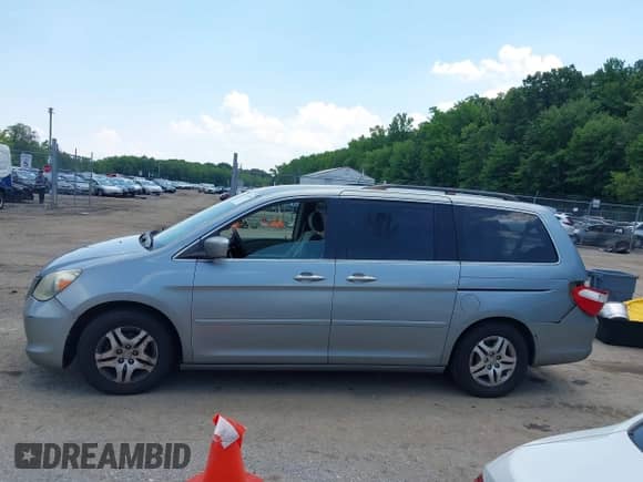 2006 Honda Odyssey EX z VIN 5FNRL38436B037450, wystawiony jako IAAI lot #42658960 z przebiegiem 228 553 mil mil oraz . Historia ofert i sprzedaży dostępna na DreamBid. Obrazek 14.