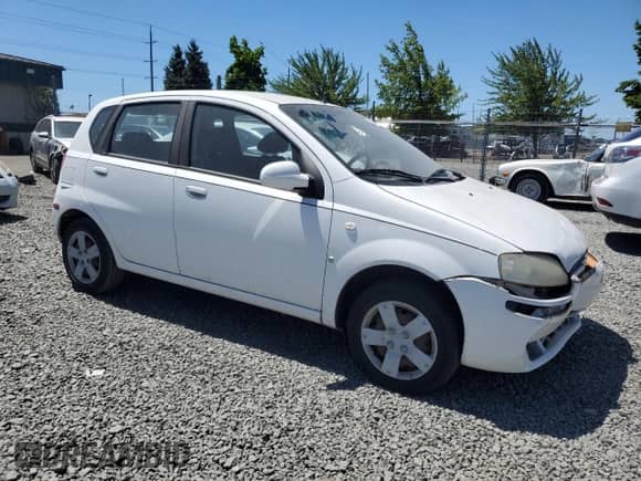 2007 Chevrolet Aveo LS with VIN KL1TD666X7B725336, listed as a Copart auction lot 63699535 with 135,312 mi miles and Salvage title. Bid and sale history available at DreamBid. Image 4.