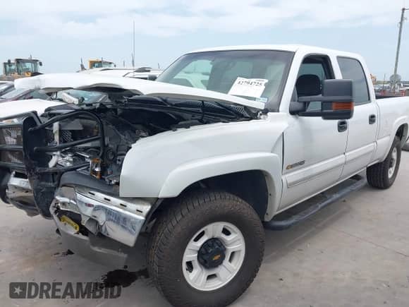 2003 Chevrolet Silverado 1500HD LS с VIN 1GCGC13U43F221791, выставлен на аукционе IAAI как лот 42794725 с пробегом 126 318 миль миль и . История ставок и продаж доступна на DreamBid. Изображение 2.
