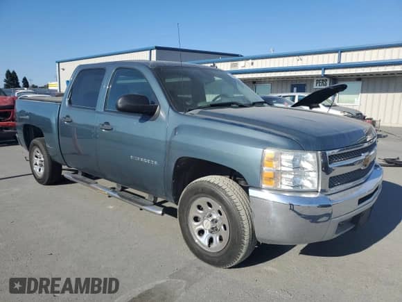 2012 Chevrolet Silverado 1500 LS z VIN 3GCPCREA1CG243151, wystawiony jako Copart lot #68725955 z przebiegiem 130 853 mil mil oraz Szkoda całkowita • Salvage title. Historia ofert i sprzedaży dostępna na DreamBid. Obrazek 4.