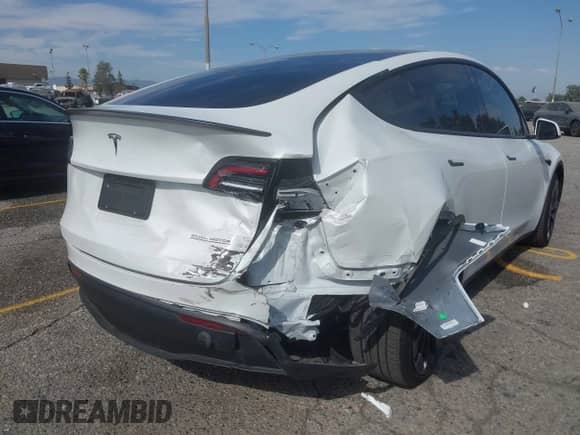 2023 Tesla Model Y Performance с VIN 7SAYGDEF4PF753774, выставлен на аукционе IAAI как лот 43056937 с пробегом 57 739 миль миль и . История ставок и продаж доступна на DreamBid. Изображение 6.