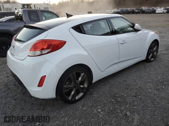 2016 Hyundai Veloster с VIN KMHTC6AD0GU298346, выставлен на аукционе Copart как лот 81289574 с пробегом 87 540 миль миль и Списание • Salvage title. История ставок и продаж доступна на DreamBid. Изображение 3.