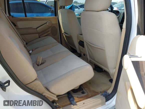 2006 Ford Explorer XLT with VIN 1FMEU63E56UA58168, listed as a IAAI auction lot 43242478 with 158,155 mi miles and . Bid and sale history available at DreamBid. Image 8.