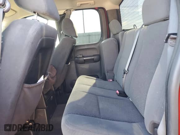 2007 GMC Sierra 1500 SLE1 with VIN 2GTEC19C671620771, listed as a Copart auction lot 87043634 with 301,038 mi miles and Salvage title. Bid and sale history available at DreamBid. Image 10.