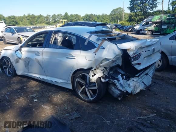 2021 Honda Accord Touring с VIN 1HGCV2F97MA025740, выставлен на аукционе IAAI как лот 43039210 с пробегом 20 945 миль миль и . История ставок и продаж доступна на DreamBid. Изображение 3.