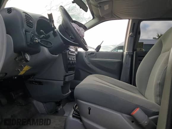 2007 Dodge Grand Caravan SE z VIN 1D4GP24RX7B255934, wystawiony jako Copart lot #71168815 z przebiegiem 72 676 mil mil oraz Szkoda całkowita • Salvage title. Historia ofert i sprzedaży dostępna na DreamBid. Obrazek 7.