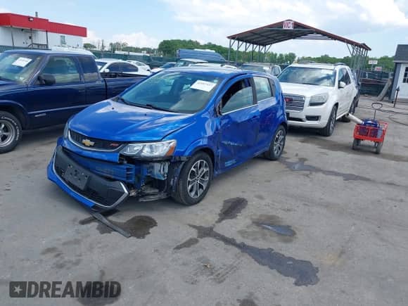 2017 Chevrolet Sonic LT z VIN 1G1JD6SG3H4119714, wystawiony jako IAAI lot #42187437 z przebiegiem 54 516 mil mil oraz . Historia ofert i sprzedaży dostępna na DreamBid. Obrazek 17.