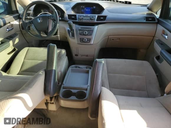 2014 Honda Odyssey LX с VIN 5FNRL5H21EB085263, выставлен на аукционе Copart как лот 67487965 с пробегом 156 812 миль миль и Списание • Salvage title. История ставок и продаж доступна на DreamBid. Изображение 8.