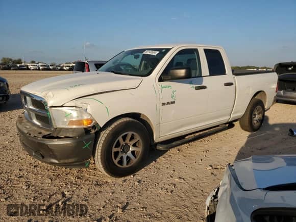 2009 Dodge 1500 ST with VIN 1D3HB18K79S776921, listed as a Copart auction lot 80140664 with 99,656 mi miles and Salvage title. Bid and sale history available at DreamBid. Image 1.