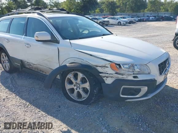 2010 Volvo XC70 3.0T с VIN YV4992BZ6A1081115, выставлен на аукционе IAAI как лот 42646235 с пробегом 166 250 миль миль и . История ставок и продаж доступна на DreamBid. Изображение 6.