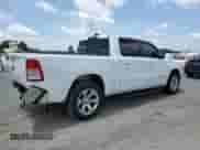 2020 Ram 1500 Big Horn z VIN 1C6RREFG6LN289012, wystawiony jako Copart lot #61009815 z przebiegiem 129 977 mil mil oraz Szkoda całkowita • Salvage title. Historia ofert i sprzedaży dostępna na DreamBid. Obrazek 3.