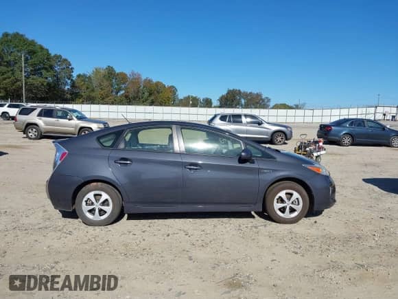 2015 Toyota Prius Persona Series z VIN JTDKN3DU9F0451820, wystawiony jako IAAI lot #43391560 z przebiegiem 169 076 mil mil oraz . Historia ofert i sprzedaży dostępna na DreamBid. Obrazek 13.