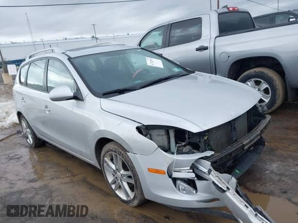 2012 Hyundai Elantra SE с VIN KMHDC8AE4CU156200, выставлен на аукционе IAAI как лот 41732510 с пробегом 40 107 миль миль и . История ставок и продаж доступна на DreamBid. Изображение 1.