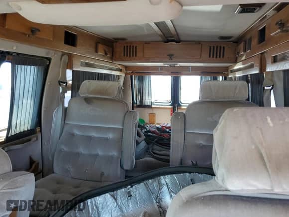 1994 Chevrolet Chevy Van with VIN 1GBEG25K9RF176079, listed as a Copart auction lot 65824634 with 180,507 mi miles and Clean title. Bid and sale history available at DreamBid. Image 10.