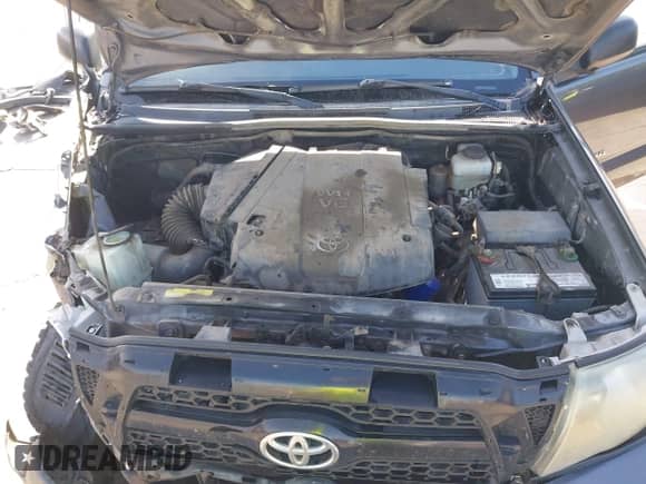 2011 Toyota Tacoma z VIN 5TFUU4EN9BX020162, wystawiony jako IAAI lot #43438521 z przebiegiem 370 017 mil mil oraz . Historia ofert i sprzedaży dostępna na DreamBid. Obrazek 10.