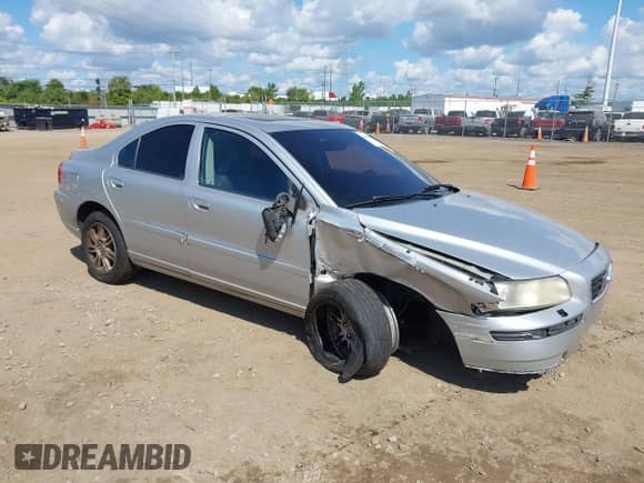 2007 Volvo S60 2.5L Turbo с VIN YV1RH592272609729, выставлен на аукционе IAAI как лот 43079885 с пробегом 222 757 миль миль и . История ставок и продаж доступна на DreamBid. Изображение 1.