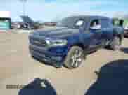 2020 Ram 1500 Limited z VIN 1C6SRFHT0LN146123, wystawiony jako IAAI lot #41407810 z przebiegiem 117 206 mil mil oraz . Historia ofert i sprzedaży dostępna na DreamBid. Obrazek 18.