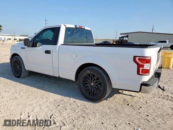 2018 Ford F-150 XL z VIN 1FTMF1CBXJKE72103, wystawiony jako Copart lot #80325605 z przebiegiem 201 926 mil mil oraz Szkoda całkowita • Salvage title. Historia ofert i sprzedaży dostępna na DreamBid. Obrazek 2.