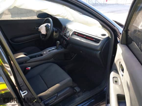 2022 Honda HR-V LX с VIN 3CZRU6H30NM700757, выставлен на аукционе IAAI как лот 41811584 с пробегом 68 250 миль миль и . История ставок и продаж доступна на DreamBid. Изображение 5.