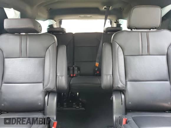 2022 Chevrolet Suburban RST с VIN 1GNSCEKD3NR326222, выставлен на аукционе Copart как лот 55392545 с пробегом 51 849 миль миль и Списание • Salvage title. История ставок и продаж доступна на DreamBid. Изображение 10.