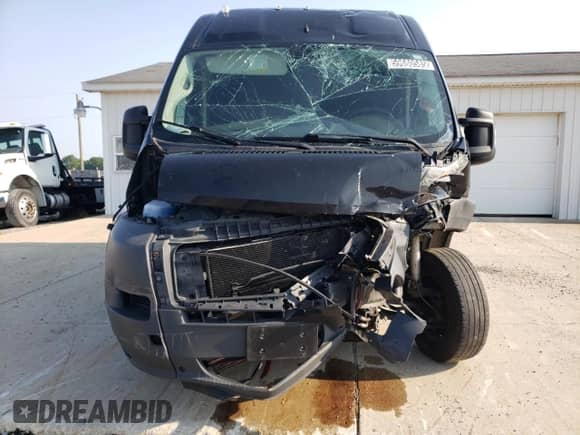 2018 Ram ProMaster Cargo z VIN 3C6TRVCG5JE100572, wystawiony jako Copart lot #59680585 z przebiegiem 166 150 mil mil oraz Czysty tytuł • Clean title. Historia ofert i sprzedaży dostępna na DreamBid. Obrazek 5.