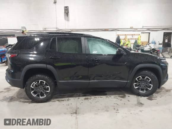 2025 Chevrolet Equinox AWD ACTIV с VIN 3GNAXSEG4SL327788, выставлен на аукционе IAAI как лот 43264319 с пробегом 3 072 миль миль и . История ставок и продаж доступна на DreamBid. Изображение 13.