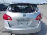 2015 Nissan Rogue S z VIN JN8AS5MT4FW671911, wystawiony jako IAAI lot #41699517 z przebiegiem 139 546 mil mil oraz . Historia ofert i sprzedaży dostępna na DreamBid. Obrazek 6.