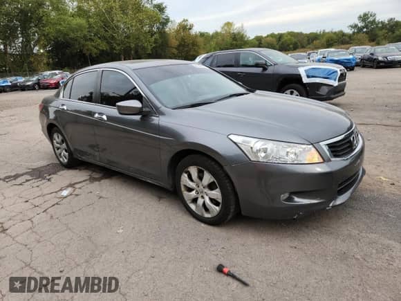 2009 Honda Accord EX-L with VIN 1HGCP36829A039513, listed as a Copart auction lot 84542605 with 157,710 mi miles and Salvage title. Bid and sale history available at DreamBid. Image 4.