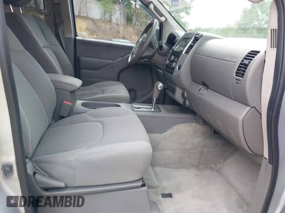 2016 Nissan Frontier SV with VIN 1N6AD0EV1GN744536, listed as a IAAI auction lot 42625236 with 54,329 mi miles and . Bid and sale history available at DreamBid. Image 5.