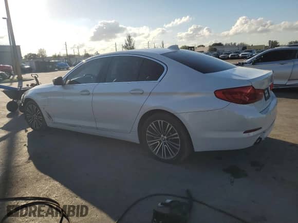 2019 BMW 5 Series 530e с VIN WBAJA9C58KB399550, выставлен на аукционе Copart как лот 82659865 с пробегом 91 910 миль миль и Чистый • Clean title. История ставок и продаж доступна на DreamBid. Изображение 2.