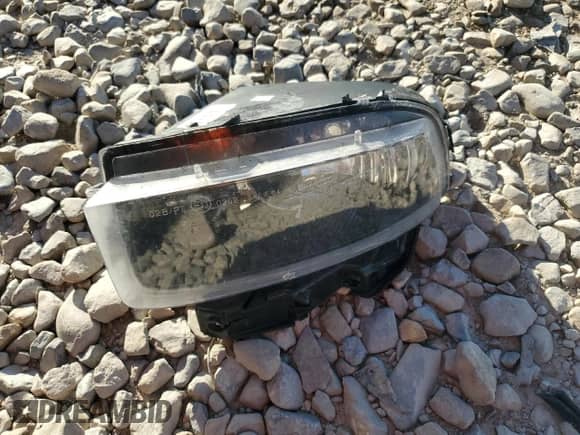 2013 Chevrolet Corvette 1LT z VIN 1G1YE2DWXD5103782, wystawiony jako Copart lot #69299815 z przebiegiem 29 149 mil mil oraz Szkoda całkowita • Salvage title. Historia ofert i sprzedaży dostępna na DreamBid. Obrazek 12.