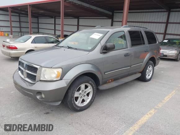 2007 Dodge Durango SLT with VIN 1D8HB48257F528491, listed as a IAAI auction lot 43133606 with 203,181 mi miles and . Bid and sale history available at DreamBid. Image 2.
