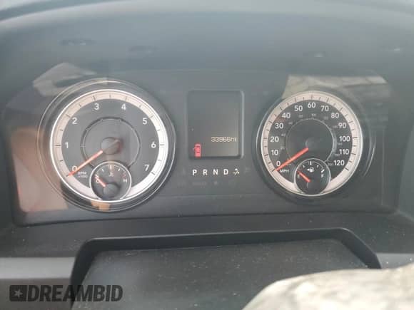 2021 Ram 1500 Tradesman z VIN 3C6RR7KG1MG570131, wystawiony jako Copart lot #62058825 z przebiegiem 33 966 mil mil oraz Szkoda całkowita • Salvage title. Historia ofert i sprzedaży dostępna na DreamBid. Obrazek 9.