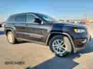 2017 Jeep Grand Cherokee Altitude z VIN 1C4RJEAG1HC779769, wystawiony jako Copart lot #84708585 z przebiegiem Nie podano mil oraz Czysty tytuł • Clean title. Historia ofert i sprzedaży dostępna na DreamBid. Obrazek 4.
