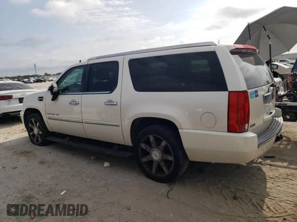 2011 Cadillac Escalade ESV Premium with VIN 1GYS3JEF8BR391622, listed as a Copart auction lot 54725035 with 220,696 mi miles and Clean title. Bid and sale history available at DreamBid. Image 2.