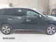 2018 Nissan Pathfinder SL с VIN 5N1DR2MM0JC627096, выставлен на аукционе IAAI как лот 42557055 с пробегом 91 328 миль миль и . История ставок и продаж доступна на DreamBid. Изображение 13.