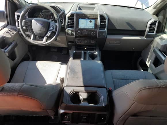 2016 Ford F-150 XLT z VIN 1FTEW1EF9GFC74053, wystawiony jako Copart lot #82419185 z przebiegiem 114 733 mil mil oraz Szkoda całkowita • Salvage title. Historia ofert i sprzedaży dostępna na DreamBid. Obrazek 8.