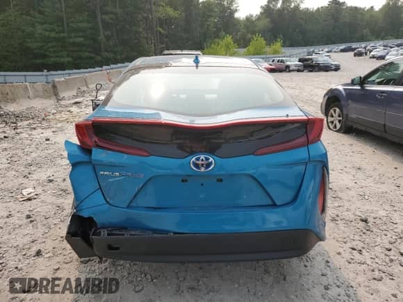 2018 Toyota Prius Plus with VIN JTDKARFP2J3075443, listed as a Copart auction lot 67347005 with 83,570 mi miles and Salvage title. Bid and sale history available at DreamBid. Image 6.