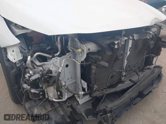 2018 Toyota Prius Plus z VIN JTDKARFP9J3089162, wystawiony jako IAAI lot #42544642 z przebiegiem 50 746 mil mil oraz . Historia ofert i sprzedaży dostępna na DreamBid. Obrazek 6.