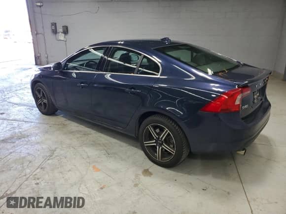2013 Volvo S60 T5 с VIN YV1612FH8D2201410, выставлен на аукционе Copart как лот 80639855 с пробегом 70 402 миль миль и Чистый • Clean title. История ставок и продаж доступна на DreamBid. Изображение 2.