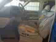 2002 Cadillac Escalade с VIN 1GYEC63T82R146533, выставлен на аукционе Copart как лот 60111775 с пробегом 263 575 миль миль и Списание • Salvage title. История ставок и продаж доступна на DreamBid. Изображение 7.