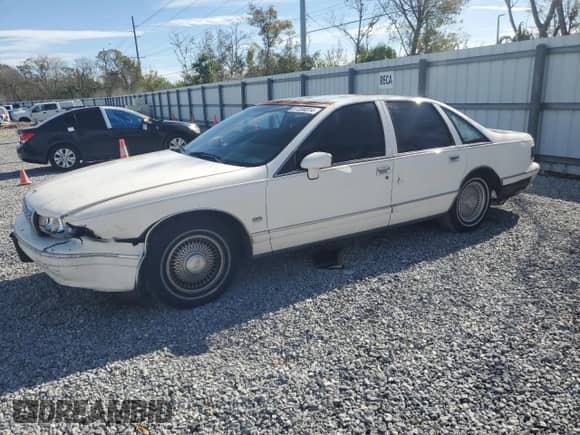 1993 Chevrolet Caprice z VIN 1G1BN53E1PR113100, wystawiony jako Copart lot #87204814 z przebiegiem 157 162 mil mil oraz Szkoda całkowita • Salvage title. Historia ofert i sprzedaży dostępna na DreamBid. Obrazek 1.