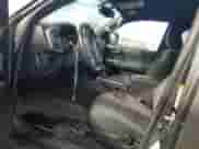 2017 Toyota Tacoma SR5 с VIN 5TFSZ5AN2HX067594, выставлен на аукционе Copart как лот 85170305 с пробегом 132 108 миль миль и Списание • Salvage title. История ставок и продаж доступна на DreamBid. Изображение 7.